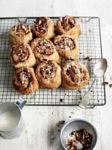 Wholewheat maple cinnamon buns